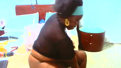 keysenbarxx19 online show from April 20, 2026, 6:16 am