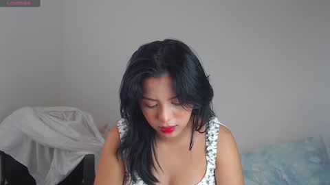 Keyti online show from December 30, 2024, 6:49 pm