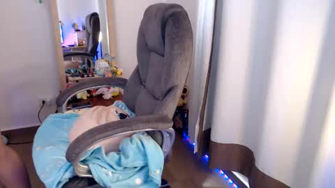 Snapshot of khal_girl chatting on May 22, 2026, 5:40 pm Liss online show from May 22, 2026, 5:40 pm