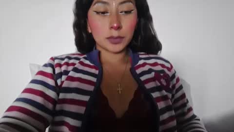 khaleesi_j online show from February 21, 2025, 8:38 pm