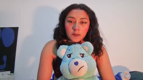 khaleesi_j online show from February 22, 2025, 4:51 am