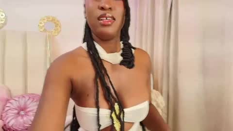 khalimaxwell online show from May 24, 2026, 4:28 am