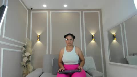 Snapshot of khaterine_hot_1 chatting on September 26, 2025, 7:18 pm Kathe Hot online show from September 26, 2025, 7:18 pm
