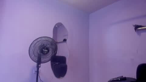 Kathe Hot online show from May 13, 2026, 7:22 pm