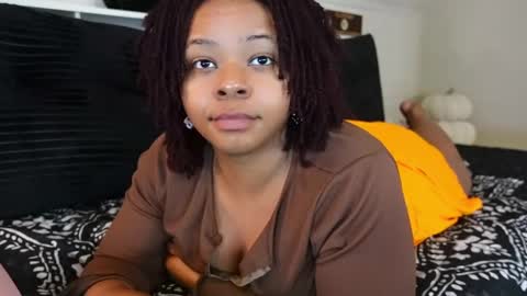 Snapshot of khayaparker chatting on October 27, 2025, 4:55 pm Khaya online show from October 27, 2025, 4:55 pm