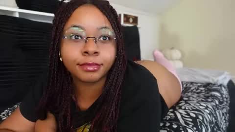 Khaya online show from December 3, 2025, 4:38 pm