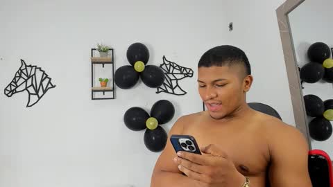 khen_west1 online show from September 24, 2025, 7:06 pm