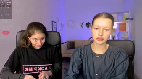 khloebeauty online show from November 22, 2025, 8:08 pm