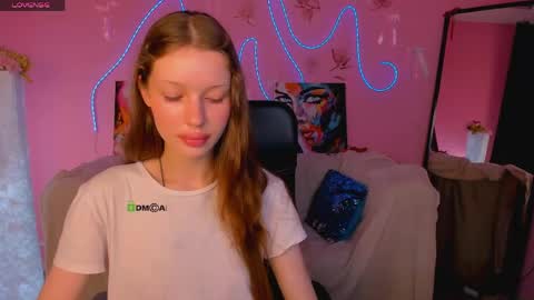 Snapshot of khloebeauty chatting on June 3, 2026, 6:05 am khloebeauty online show from June 3, 2026, 6:05 am