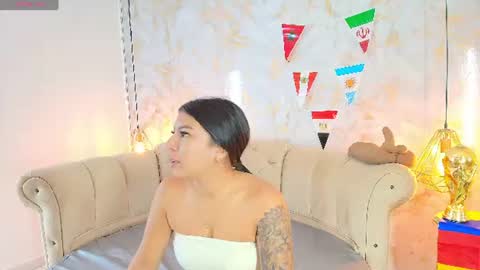 Khloe online show from June 19, 2026, 5:23 am