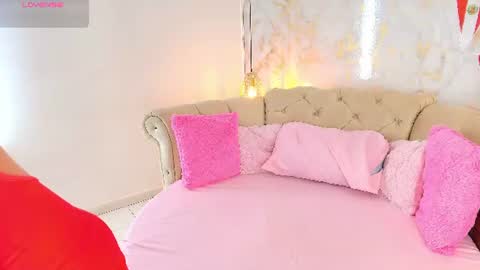 Khloe online show from June 26, 2026, 5:01 am