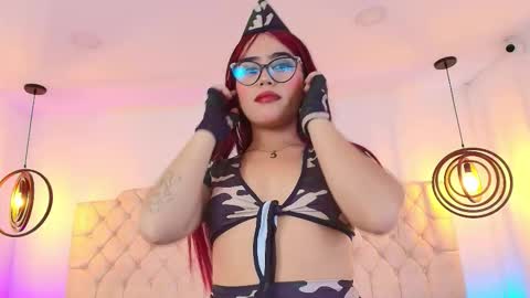 khloejohnson online show from September 12, 2025, 8:53 pm