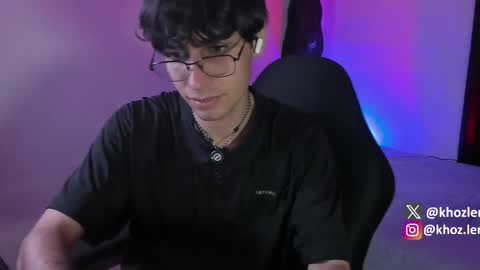 khozler_ online show from December 1, 2025, 3:55 am