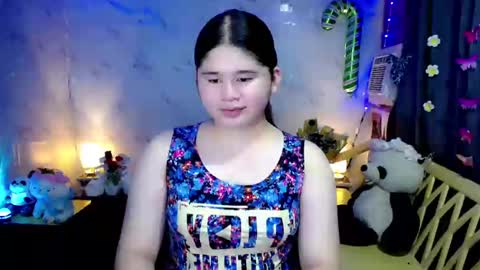 Your SweetGirl Ts online show from January 8, 2025, 10:37 am