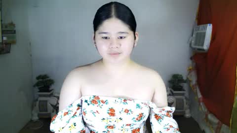 Your SweetGirl Ts online show from September 20, 2025, 5:52 am