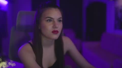 Snapshot of kiara__danger chatting on February 4, 2026, 8:58 pm Kiara online show from February 4, 2026, 8:58 pm