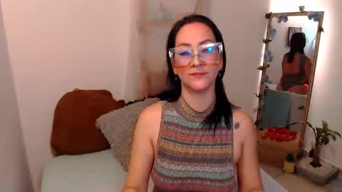 Kiara Bermont online show from December 17, 2024, 7:59 pm