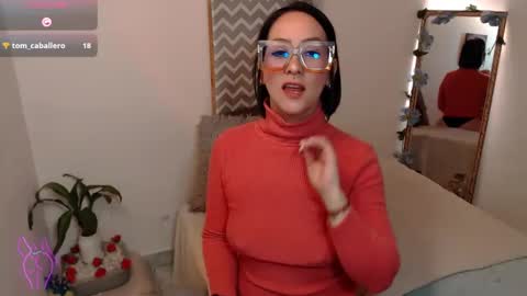 Snapshot of kiara_bermont chatting on September 18, 2025, 4:31 pm Kiara Bermont online show from September 18, 2025, 4:31 pm