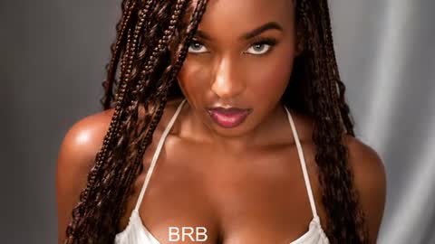 Snapshot of kiara_curls chatting on July 18, 2026, 11:25 am Kiara online show from July 18, 2026, 11:25 am
