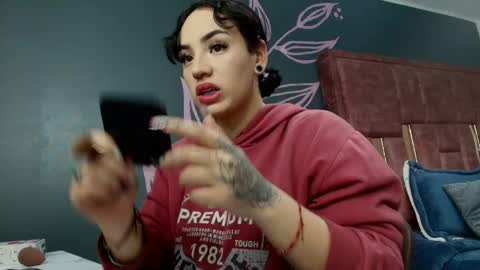 KIARA FOX online show from May 7, 2026, 9:42 pm