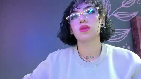 KIARA FOX online show from May 8, 2026, 8:25 pm
