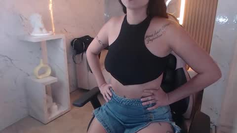 Kiara online show from September 30, 2025, 2:11 pm