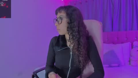 Snapshot of kiara_lovelyy chatting on May 23, 2026, 3:56 am Kiara online show from May 23, 2026, 3:56 am