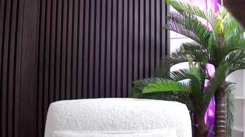 Snapshot of kiara_moreno chatting on September 26, 2025, 9:57 am kiara_moreno online show from September 26, 2025, 9:57 am