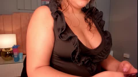 kiara_peach online show from September 9, 2025, 10:04 am