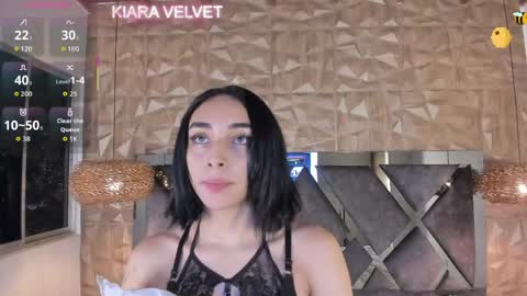 kiara_velvet__ online show from May 25, 2026, 4:29 am