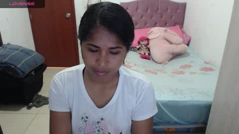 Snapshot of kiara_williamss chatting on October 3, 2025, 4:37 pm Kiara online show from October 3, 2025, 4:37 pm