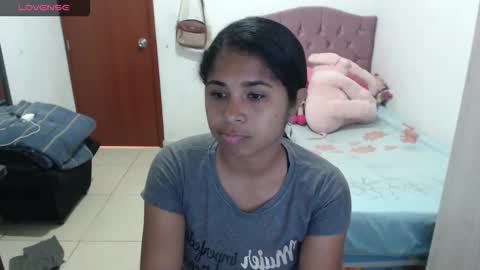 Snapshot of kiara_williamss chatting on October 5, 2025, 3:21 pm Kiara online show from October 5, 2025, 3:21 pm