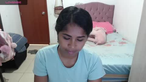 Snapshot of kiara_williamss chatting on October 10, 2025, 4:28 pm Kiara online show from October 10, 2025, 4:28 pm