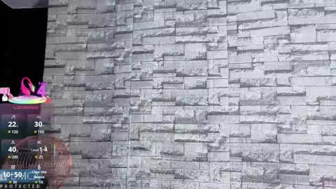 Kiara Zahiri online show from December 22, 2025, 10:56 am