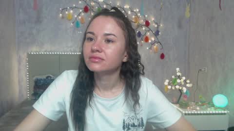 Snapshot of kiaracriegs chatting on April 2, 2026, 6:05 pm Kara online show from April 2, 2026, 6:05 pm