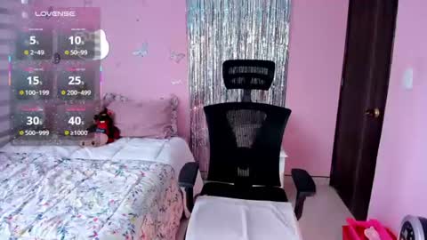 Snapshot of kiarielle chatting on June 30, 2026, 7:59 pm Kiarielle online show from June 30, 2026, 7:59 pm
