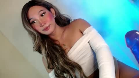 Kiera online show from December 9, 2024, 10:22 am