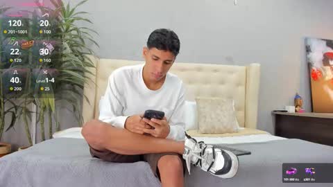 Snapshot of kieran_derek chatting on September 9, 2025, 3:06 am Kieran Derek online show from September 9, 2025, 3:06 am
