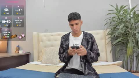 Snapshot of kieran_derek chatting on September 28, 2025, 3:34 am Kieran Derek online show from September 28, 2025, 3:34 am