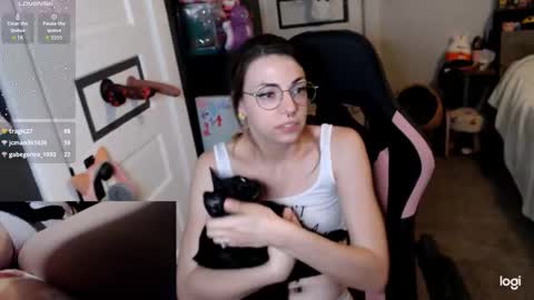 Snapshot of kierbearkisses chatting on March 6, 2026, 4:25 pm Kiersten online show from March 6, 2026, 4:25 pm