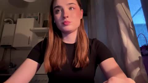 Ola my name is Lissa  Lets hit 10 Thumbs Up together   online show from March 13, 2026, 3:07 pm