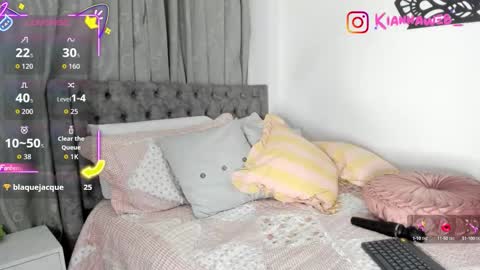 INSTAGRAM Kiannaweb  online show from September 12, 2025, 6:02 am