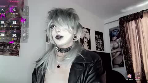 Snapshot of kiiller_queen chatting on March 5, 2026, 8:16 pm kenny online show from March 5, 2026, 8:16 pm