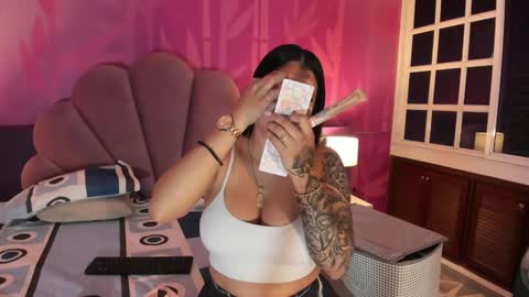 Snapshot of kiim_taaylor chatting on December 26, 2024, 11:43 am Kim online show from December 26, 2024, 11:43 am