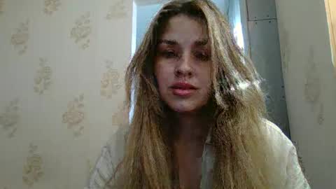 kiki_18new online show from February 23, 2025, 9:55 am