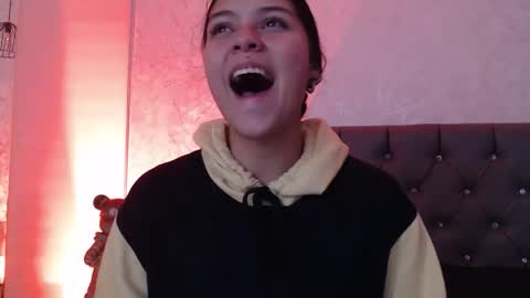 kIKI online show from February 4, 2026, 3:56 am