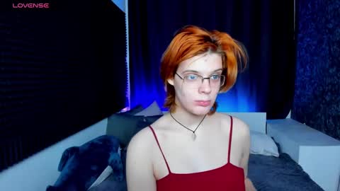 Snapshot of kiki_krash chatting on December 9, 2024, 10:22 am Kiki online show from December 9, 2024, 10:22 am