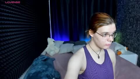 Snapshot of kiki_krash chatting on January 9, 2025, 10:20 am Kiki online show from January 9, 2025, 10:20 am