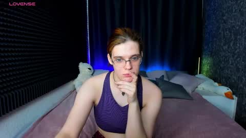Snapshot of kiki_krash chatting on January 10, 2025, 4:41 pm Kiki online show from January 10, 2025, 4:41 pm