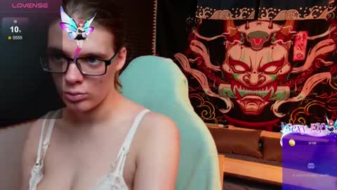 Kiki online show from March 23, 2026, 10:41 am